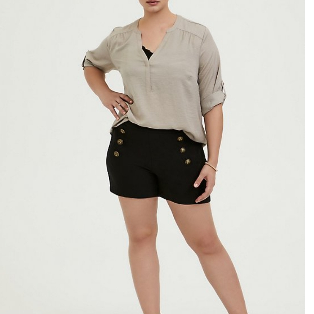 Torrid Harper Atmosphere Satin Tan Top Size 1x (14/16)‎